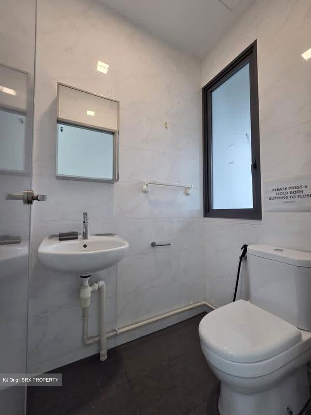 UB. One (D14), Office #620588911